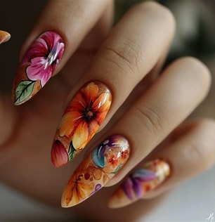 Artistic nail art